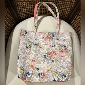 Like new Time and Tru Calvin Tote bag